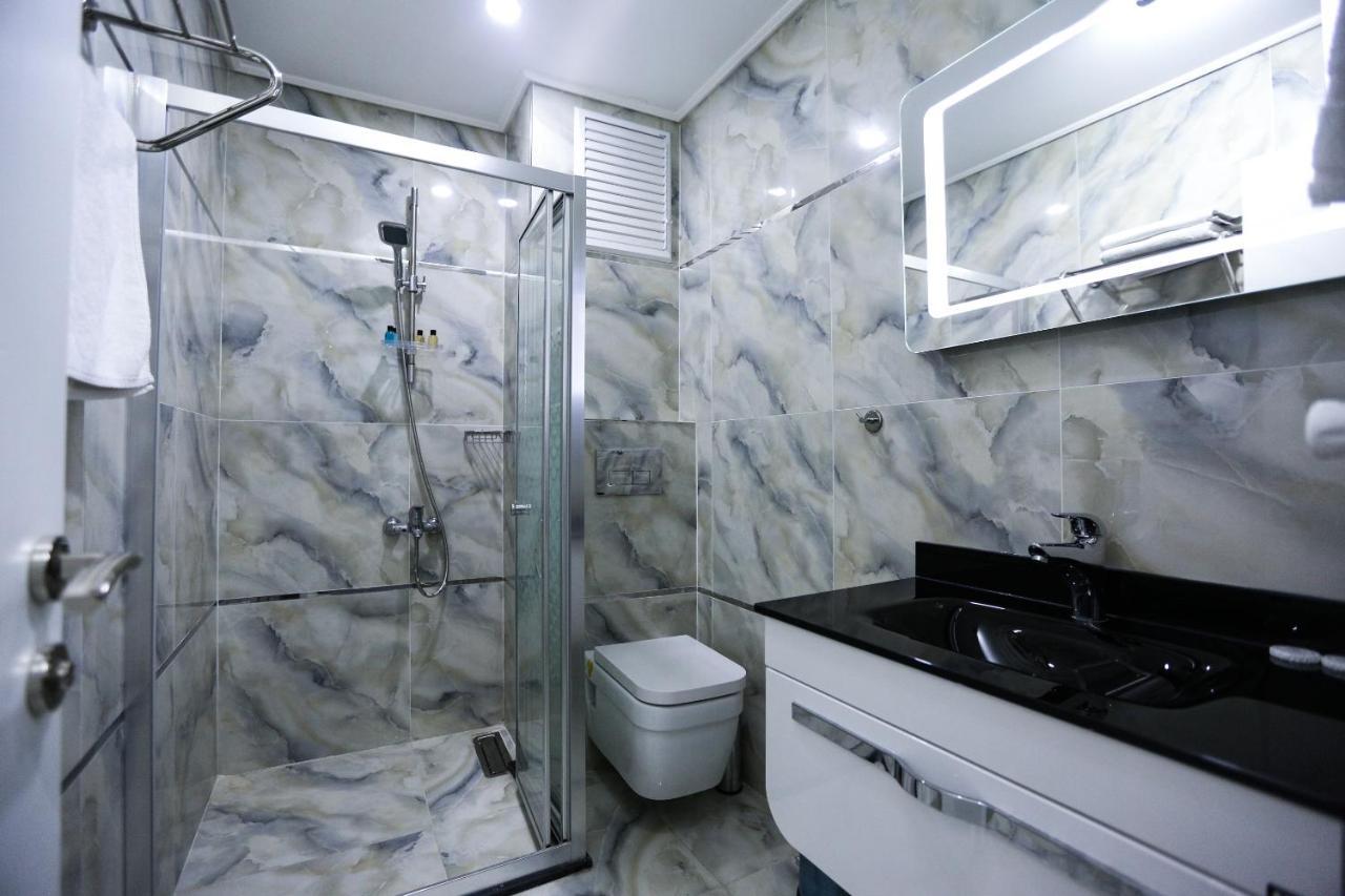 Random Suit Otel Istanbul Exterior photo